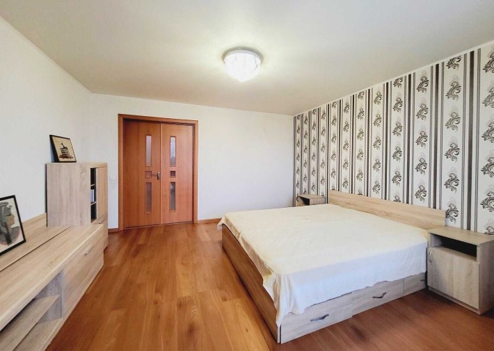 Продається трикімнатна квартира в Тяжилові - фото 1