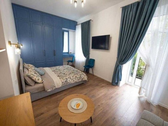 Дизайнерська 1к Царський дім 45 м2  Львівська площа Золоті Ворота БЕЗ% Київ