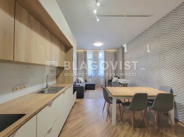 Іоанна Павла ІІ (Лумумби Патріса), 11 - фото 1