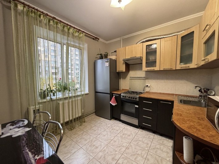 Продам чудову 2-кімнатну квартиру , 63м2 - фото 1