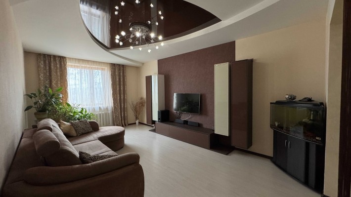 Продаж 3-кімнатної 88м2 з ремонтом, район Казбет - фото 1