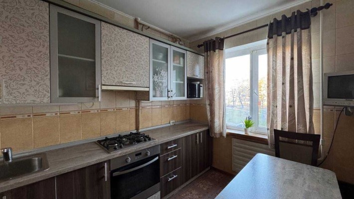 Продаж 3кімнатної квартири вул Всіхсвятська - фото 1