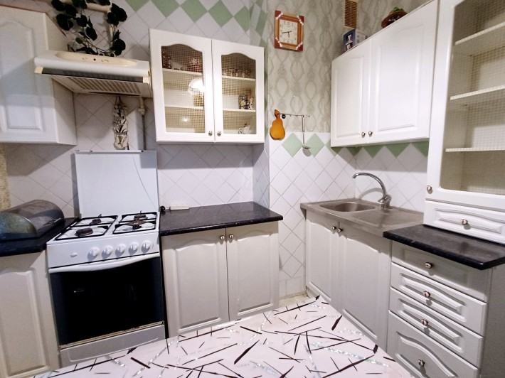 Продаж 2 кімн квартири. ЦУМ. Центр. Є ВІДНОВЛЕННЯ - фото 1