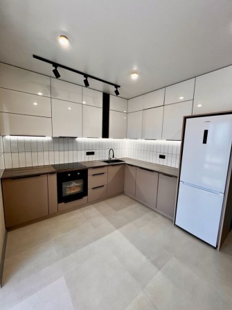 Продам 1 кім.кв., Центр, Гоголя, 320, новий будинок, новий ремонт! - фото 1