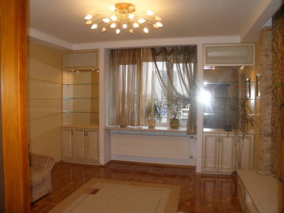 Продам трикімнатну квартиру від господаря! Чернигов