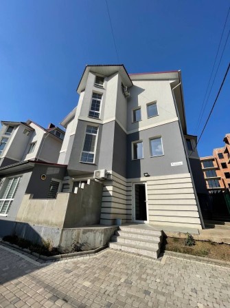 Продається 3кімн. Кухня студія вул.І.Мазепи Лесина - фото 1