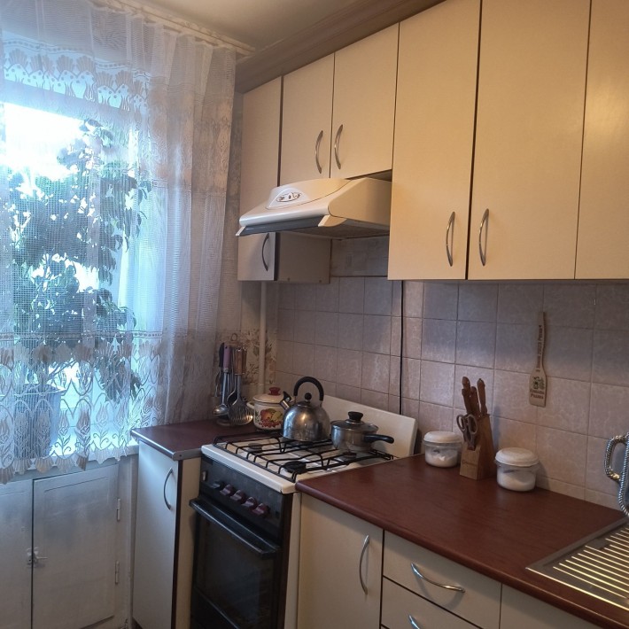 Продам однокімнатну квартиру на Левка Лук'яненко - фото 1