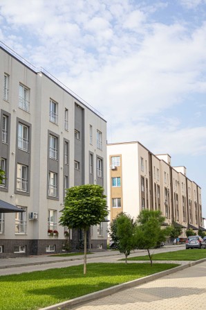 Продається 2-кімнатна в новобудові з ремонтом і технікою, 75 м² ЗДАНА - фото 1