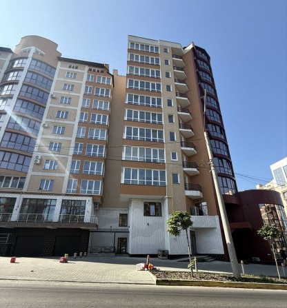 Продається 3х кімнатна видова новобудова - фото 1