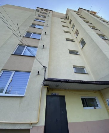 Продам 2кім.кв.65 кВ новобуд з достойним ремонтом.від власника - фото 1