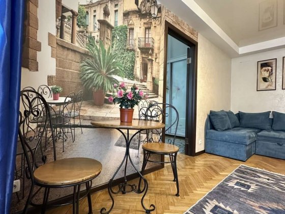 Продаж затишної 2-кімн В.Васильківська 101, метро Палац Україна 3хв Київ