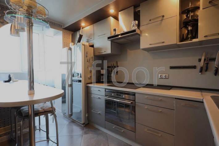 3-кімнатна квартира вул.Сосницька , Стара Дарниця, метро Чернігівська - фото 1