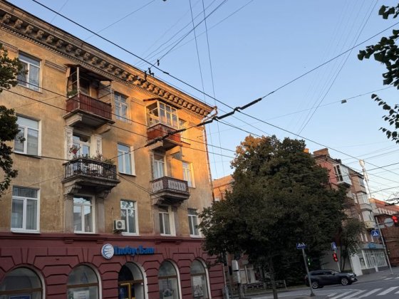 2 кім ЦЕНТР , СТАЛІНКА ,55 м Чернигов