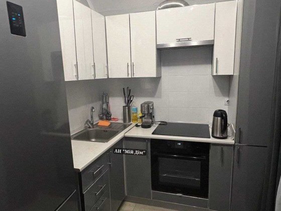 Продається з ремонтом сучасна  2 кімн.квартира у новобудові Ужгород