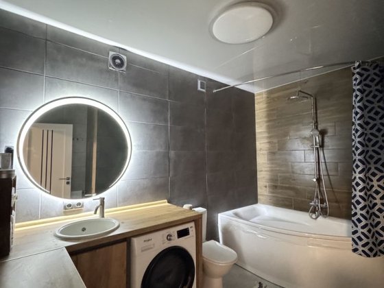 Продаж 2х кімнатної квартири з сучасним ремонтом в новому будинку Чернигов