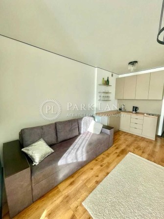 1-кім ЖК Медовий Кадетський Гай Солом'янський район Вокзальна - фото 1