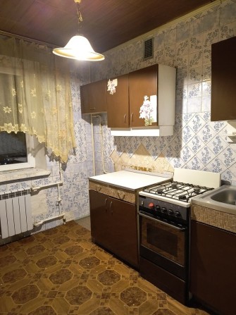 Продам 3- кімнатну квартиру в центрі Пр.Перемоги 115 - фото 1