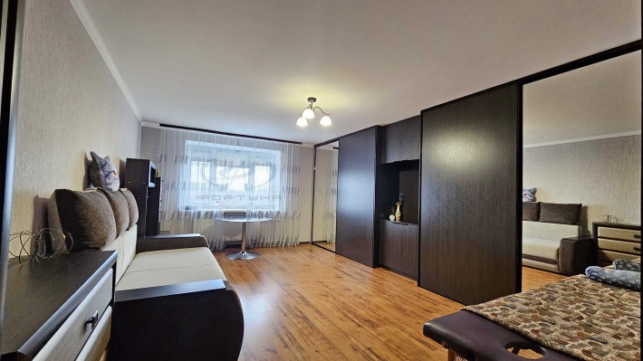 ЗАТИШНА 2кім.кв на Казбеті в ДОГЛЯНУТОМУ будинку з РЕМОНТОМ - фото 1