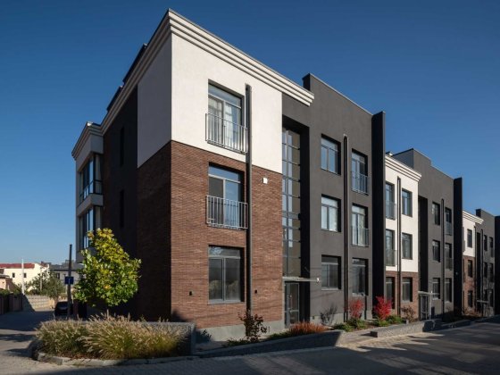 Двокімнатна квартира в елітному зданому будинку Черновцы