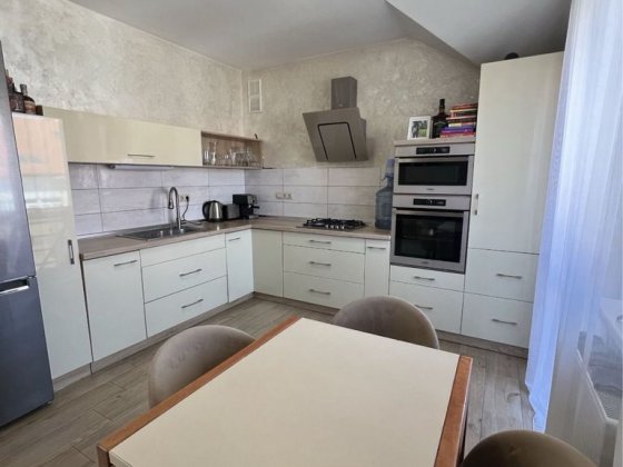 Терміново! Продаж квартири Єнківська! Ужгород