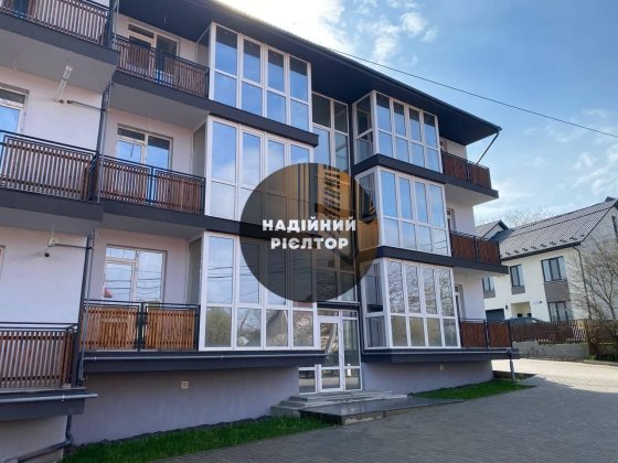 Розтермінування! Продаж просторої 2-кімн новобудови біля Майдану Черновцы