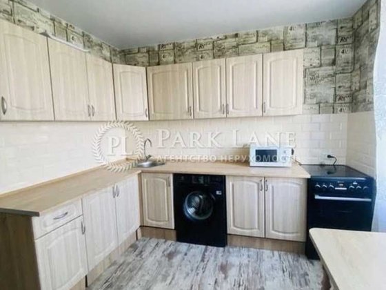 Продаж 2К  Валерія Лобановського 96 метро Деміївської 5 хв. Киев