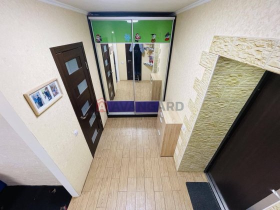 Продаж 1-кімнатна з ремонтом і великим балконом коло парку, Літак! Черкассы