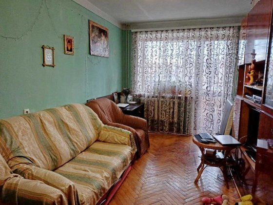 Продам 3- кім. кв., центр міста, Святотроїцька Черкассы