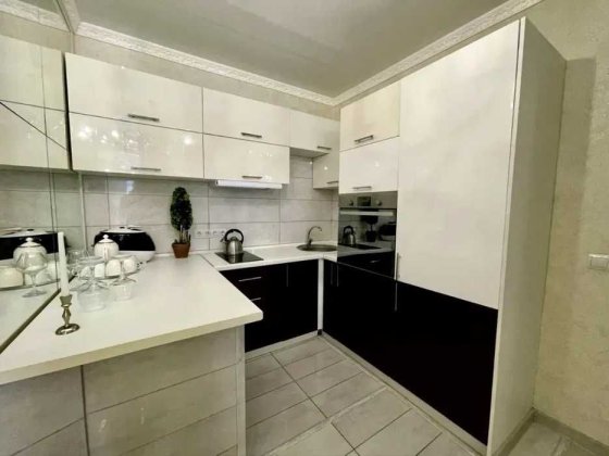 Драгоманова ГЕНЕРАТОР Позняки Пчілки Григоренка Ахматової Київ