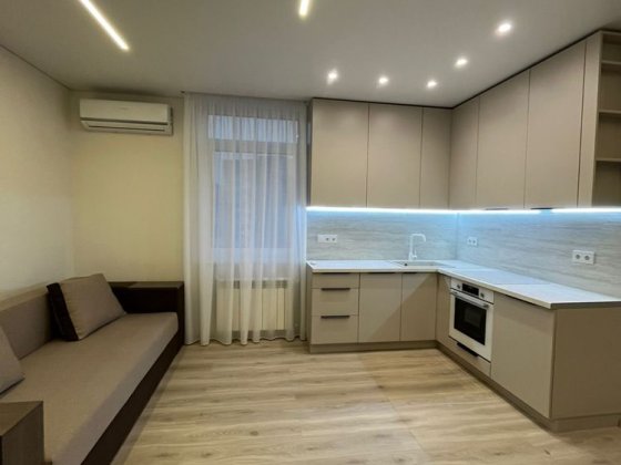 Продаж нової 1.5к квартири Ужгород