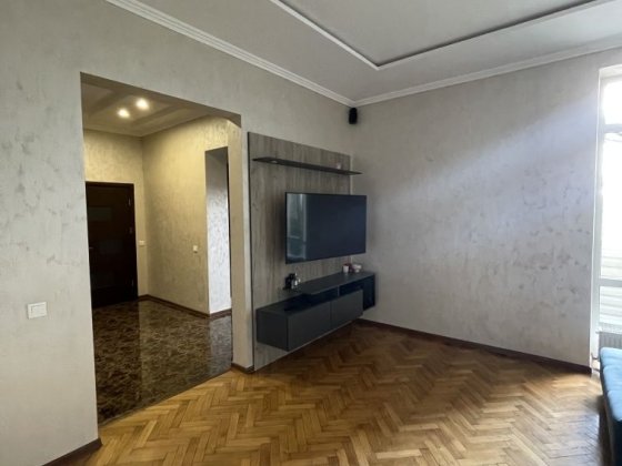 Продається квартира в Центрі Чернівці