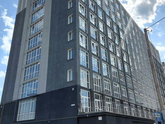 Найкраща ціна. Центр міста. 1кім. 47кв.м р-н Прохолоди 8 поверх Чернігів