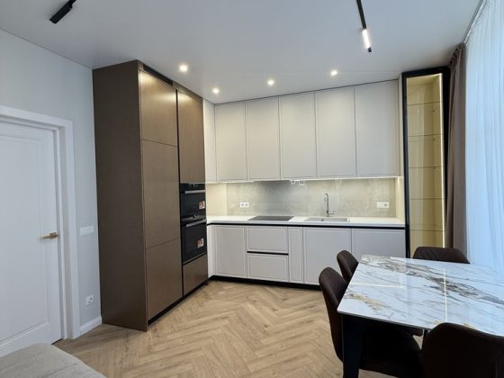 Продаж неймовірно гарної однокімнатної. Ужгород