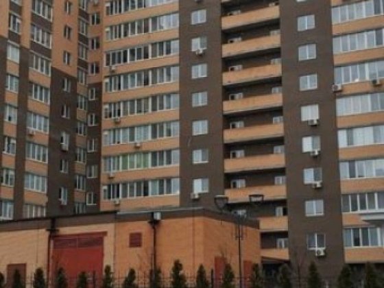 Двір закритого типу. Черкассы