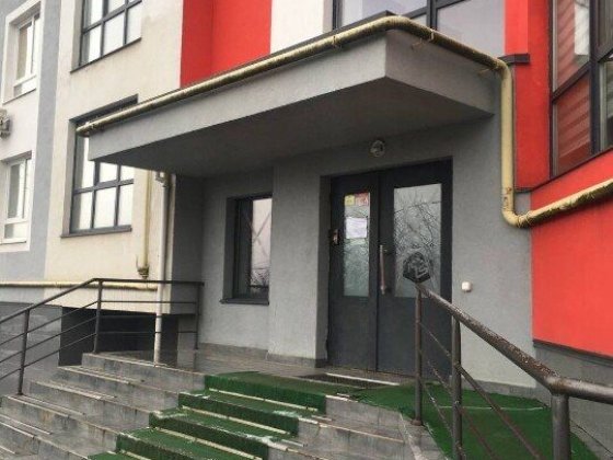 Продаю КОМОР м. Чернівці , вул. Науки 6 Чернівці