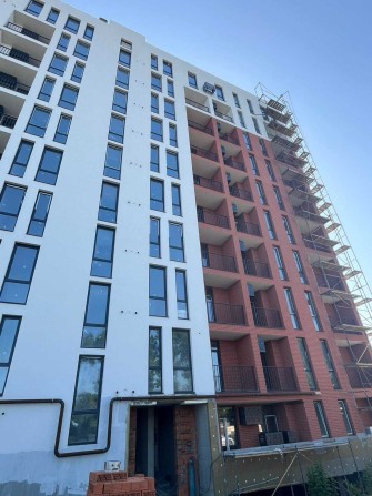 Продаж просторої квартири в ЖК Зоряний - фото 1