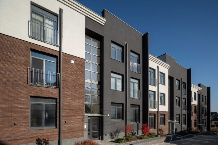 Двокімнатна квартира в зданому будинку - фото 1