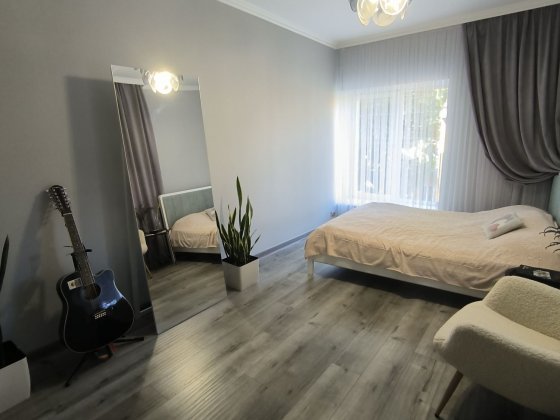 3 кімнатна квартира в центрі міста Черновцы