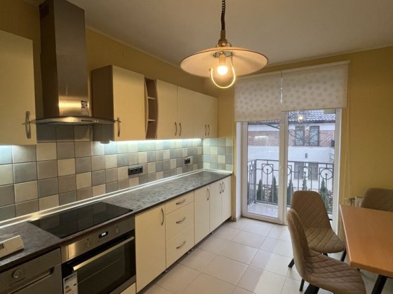 Продаж простороі квартири в центрі міста! Ужгород