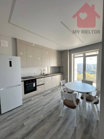 Продаж двокімнатної квартири по вул.Богомольця - фото 1