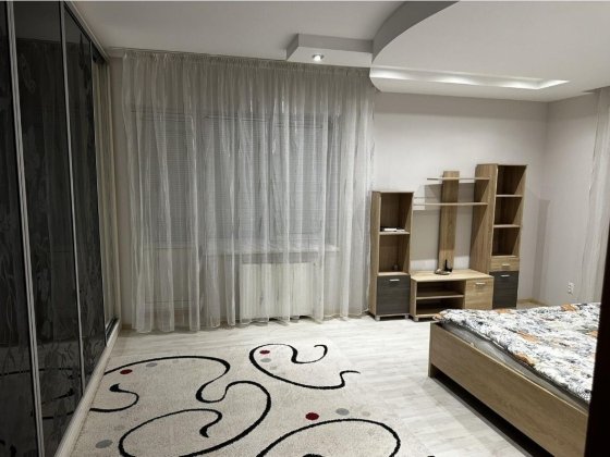 Продається 3-х кімн кв-ра з гаражем у " новому" р-ні м. Ужгород Ужгород