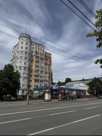 Продам 2-кімнатну квартиру в центрі, район 5 кутів) - фото 1