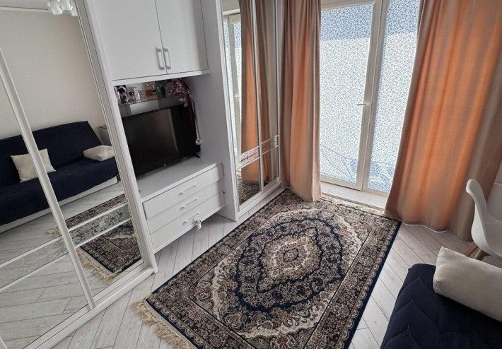 Продається 2к. квартира з ремонтом і меблями. ЖК Вишневий - фото 1