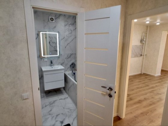 Однокімнатна в новому ЖК. Свіжий ремонт. Заїхав і живеш. Винница