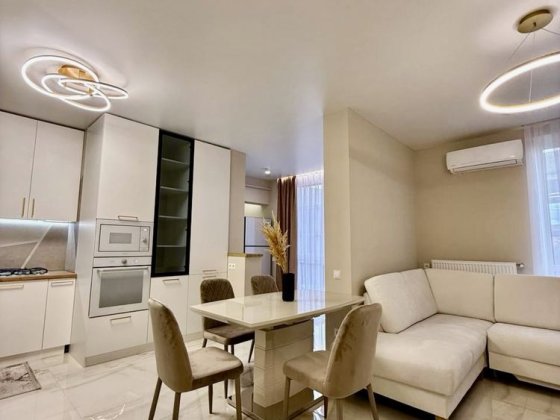 Продам VIP-пентхаус в елітній новобудові Черновцы