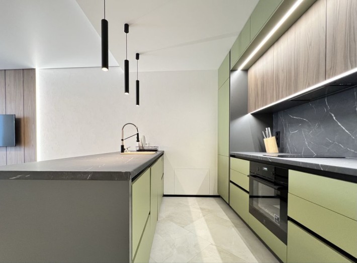 Продам шикарну квартиру біля Книжки - фото 1