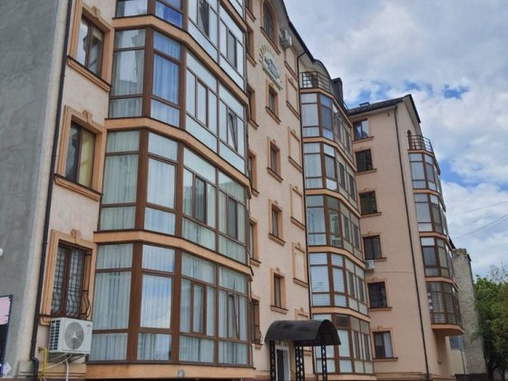 Новобудова простора, з ремонтом Черновцы