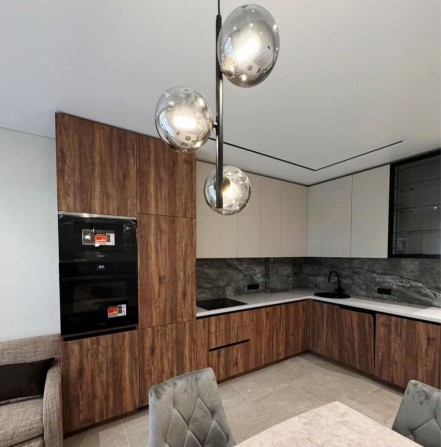 Двокімнатна в центрі міста по вул.Руська - фото 1