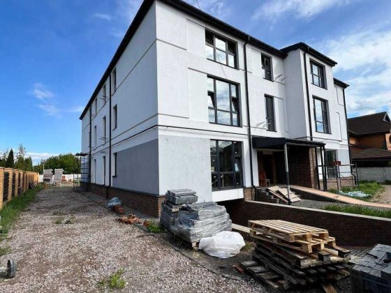 Продам 3х кімнатну квартиру в елітному малоквартирному домі! Чернигов