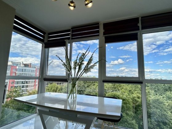 Продам 3х кімнатну новобудову з ремонтом біля ТЦ «Майдан». Черновцы